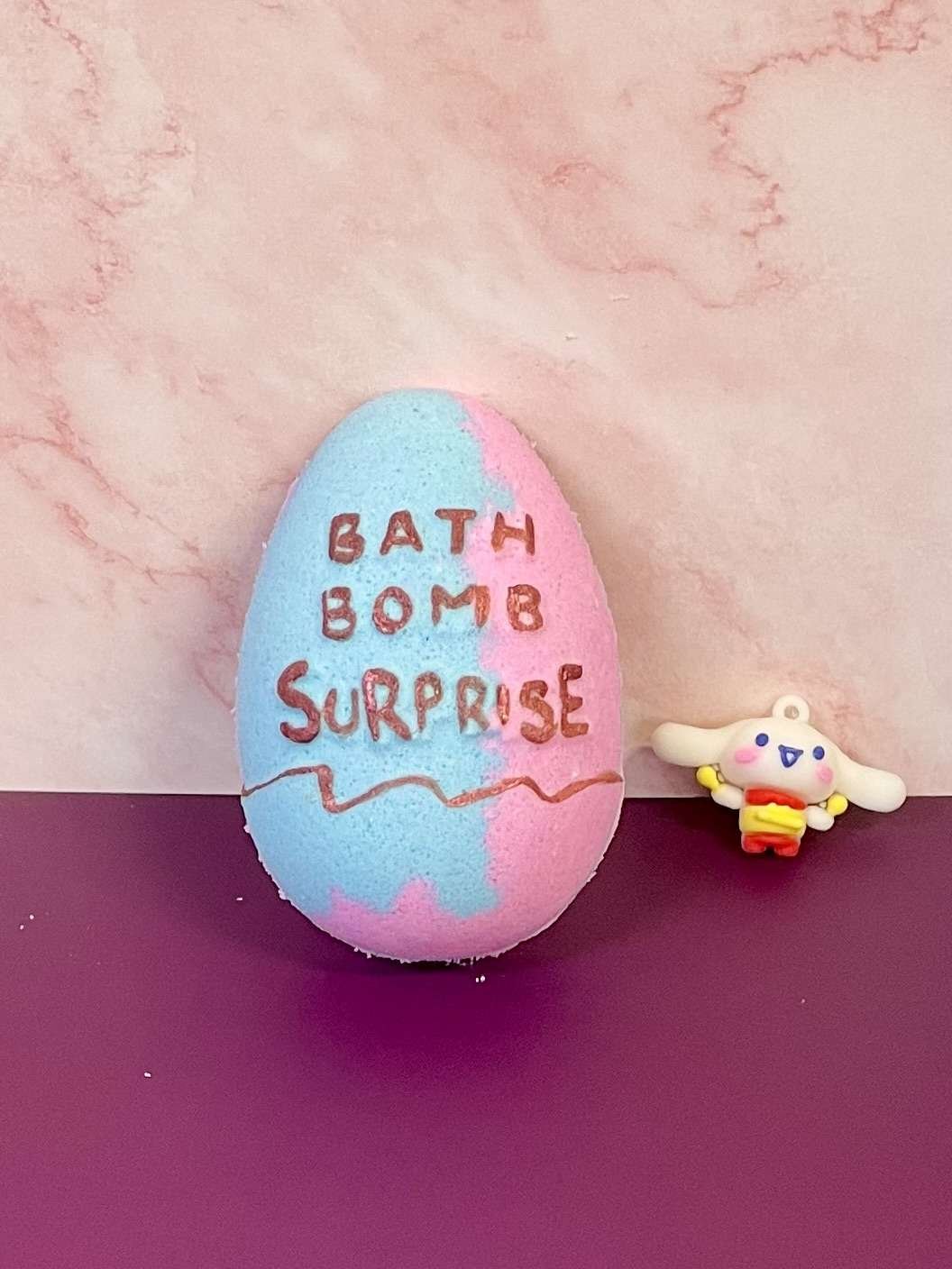 Cola Cubes Surprise Bath Bomb With Kitty Figurines